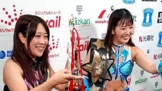 【スターダム】AZM＆天咲光由が舞華＆HANAKO下してゴッデスV2、最後は乾杯締め