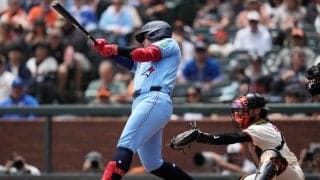 岡本和真、２戦ぶりの21号はメジャー初のグランドスラム　先発シースは８回までノーヒッター