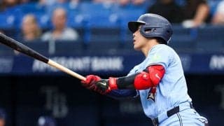 岡本和真が初の満塁弾　2試合ぶり21号に敵地騒然…“村上超え”で日本人1年目の最多HRに王手