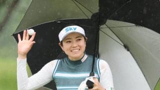 【女子ゴルフ】仲宗根澄香「怖いです」初優勝へ快走　プロ１６年目の３４歳　雨音に耳を傾け雑念封じる