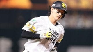 山積みのラーメンが「最高です！」　188キロ弾から2週間…鷹26歳へのプレゼントが「粋」