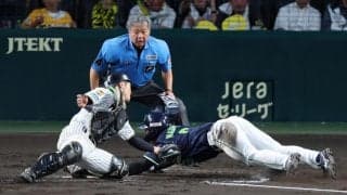 阪神　痛恨１イニング２失策から無安打で同点許す　佐藤輝が悪送球＆熊谷がファンブル　本塁クロスプレーのアウト判定が覆って甲子園悲鳴　下村は勝ち越し阻止