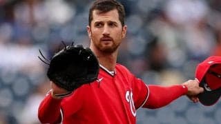 “戦力外状態”から異国・日本で「学んだ」　元巨人助っ人がMLBで覚醒の2桁勝利　トレード価値も急騰！「ここまでの活躍は誰も予想していなかった」