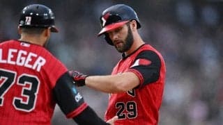 村上復帰戦で同僚がサイクル安打達成　1イニングで本塁打＆三塁打…球団史上7度目の快挙