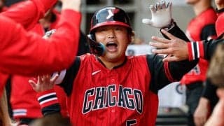 土曜午前、村上宗隆の“ビッグニュース”に騒然　米一斉報道…1年目の快挙に「ムネが！」