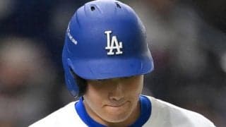 大谷翔平　第２打席は空振り三振　試合前に左膝炎症の影響で先発回避＆球宴辞退を発表も第１打席で今季２１号先頭打者弾