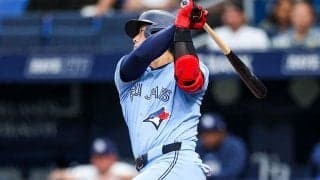 岡本和真、2戦連発の22号3ラン　大谷に並ぶ日本人1年目記録…敵地騒然の豪快弾