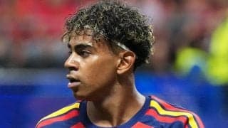【W杯】｢マジかわいい｣ヤマル18歳の3歳弟が大型スクリーン登場＆スペイン勝利に大ハシャギ！｢良い顔するよねぇ｣｢最優秀サポーターだろ笑｣至宝もメロメロに