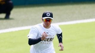 【阪神】骨折の近本光司が２カ月半ぶり１軍合流　大勢のカメラマン注目の中で準備スタート