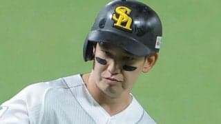 ソフトバンク・栗原がまさかの“珍プレー”　アウトカウントを間違えて併殺奪えず　満員のスタンドが騒然