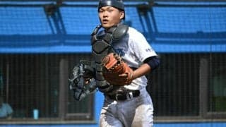 捕手に戻ってエースの球受けた　「忘れない」と保土ケ谷の篠崎主将