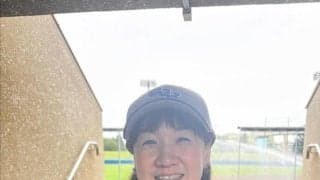 中央学院　谷亮子氏がこだわり“応援アイテム”を披露　次男・晃明は「２番・左翼」でスタメン