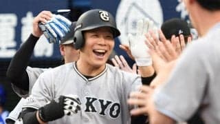巨人・佐々木が初回にグランドスラム　全力疾走でダイヤモンド１周　今季６号はプロ初の満塁弾、４点を先取