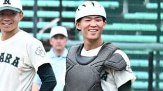 亡き父の教え「迷わず振れ」　八回好機　長良・藤井主将は振り抜いた