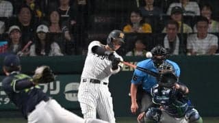 阪神　佐藤輝が先制の１８号２ラン　バックスクリーン右へ２試合連続の一発　大山も続いて２者連続　工藤にプロ初勝利の権利