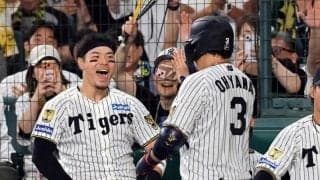 阪神・佐藤輝Ｖ弾　２戦連発特大１２７メートル「修正しながら、いい打撃ができた」大山と今季２度目アベック