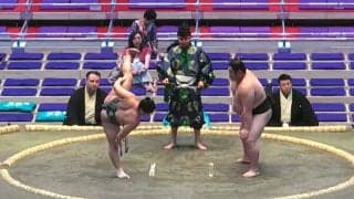 「太もも凄い」期待の17歳力士、“極太”な太ももに驚愕 進化した肉体美と美四股にファン感嘆