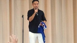 ＤＦ長友佑都が出身小学校をサプライズ訪問「ブラボー！」「マンマミーア！」突然の大先輩登場に母校騒然