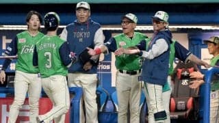 ヤクルト　原点回帰のイケヤマジック　池山監督「もう一度思い出して」投手８番、２番サンタナで７月初の５得点