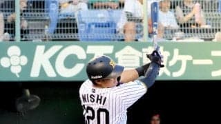 阪神・西純　地元倉敷で初回適時打　野手転向後初凱旋も「やっぱ守備で…」落球猛省
