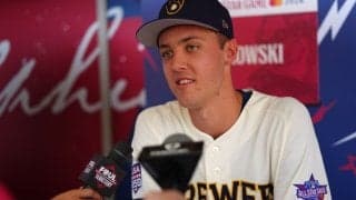 MLB怪物右腕、左手に宿す“日本文化”　球宴仕様アイテムに現れた人気キャラ「センスあるわ」