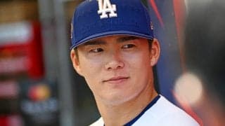 山本由伸の「洗練された着こなし」　光る高級時計…MLB公式も称賛、添えた“1枚”