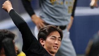 阪神・今朝丸裕喜　プロ初先発へリラックスムード漂わせる　先輩投手と談笑　球団５年ぶりの快挙へファン期待「やってもらいましょう」「幸あれ」「援護頼むぞ」