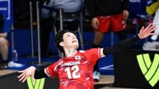 【バレー】ビデオ判定で暗転　１度は第１セット先取かと思われたが…逆転で失う