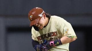 日本ハム・田宮は左手中指の打撲　前日に１５１キロが直撃で途中交代　出場選手登録は抹消されず