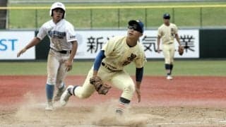 増える高校球児のサングラス着用　目の保護や紫外線対策にも