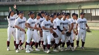 創部１００周年の関大北陽が香里丘のプロ注目右腕・岡本から３得点で３回戦突破　辻本監督は「３回戦でこのレベルの投手と対戦できたのは、チームにとって大きい」