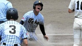 「2代目鹿倉」攻守で活躍　乱打戦を制した東海大菅生の鹿倉隆志選手