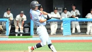 九回2死「早く一塁に」、東北生文大・一條主将は頭から滑り込んだ