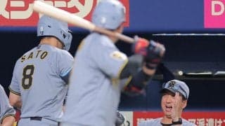 阪神　藤川監督「やっぱり、佐藤がね」逆転Ｖ弾の４番を称賛　移籍１号の浜田には「大きいね。大きいね」　１失点勝利に「伏見が本当によく引っ張ってくれて」