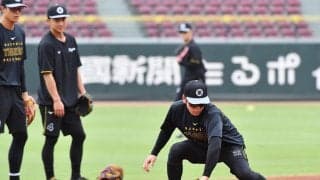 【阪神】高寺望夢が遊撃でノック受ける　あらゆる可能性へ準備　小幡竜平が二塁も