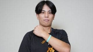 巨人・門脇誠が付ける“前例なき”一本のバンド　特別支援学校の球児と心で繋がる約束