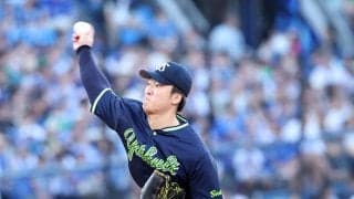 【ヤクルト】センターゴロ成立　フライと思いきや…二塁手と中堅手の間にポトリ　１点失う