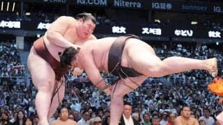 綱取りの霧島、１敗守って後半戦へ　八角理事長は前半戦の内容を評価「一応、合格点」