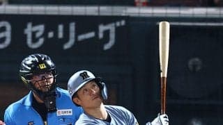 【阪神】坂本誠志郎が挽回アーチ　今季２号ソロで同点　４回１死一、二塁の好機では痛恨併殺打