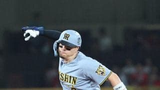 【阪神】佐藤輝明吠えた　“因縁”広島ハーンから値千金勝ち越し打　ベース上で激しいガッツポーズ
