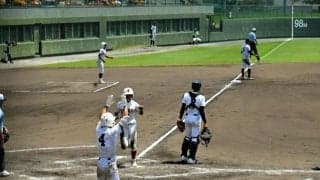 2球連続でエンドランのサイン　勇気ある采配が光る　高嶋仁の目
