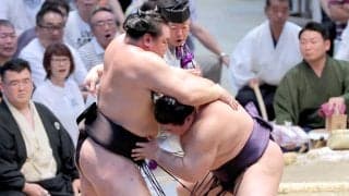 ２横綱２大関が総崩れ…豊昇龍は３敗目、大の里は４敗目　綱取りの霧島は痛恨の２敗目　安青錦は勝ち越し１敗を守り、琴栄峰、獅司とともに首位を守る