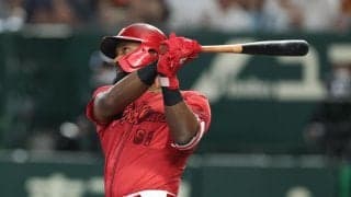広島・ファビアンが２戦連発の先制１２号ソロ　７月は１３安打のうち７安打が本塁打　井上のフォークを左翼席上段へ