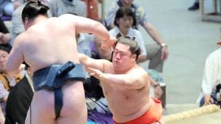 新十両・嵐富士が９日目で勝ち越しを決める　８日目は勇み足でストレート給金逃し、母から「何しとん！」