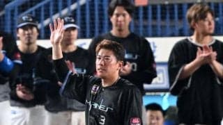 ロッテ　角中が引退表明　決断はオリックス入山の直球に空振り三振「当たらなかった、もう無理かなと」悟った限界「歯磨きより野球をしている感じ」に終止符