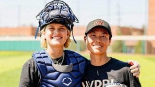 米女子プロ野球全体2位指名、里綾実投手　女子高校野球へ贈る言葉
