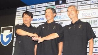 Ｇ大阪・宇佐美貴史のボランチ挑戦に明神智和監督「新しいポジションにトライしている段階」「どこでもやりますとは言ってくれている」新指揮官への一問一答３