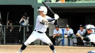 「逆転の浜商」背負い　九回に適時打放った中山主将「意地見せる」