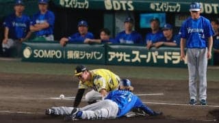 【阪神】１点もやれない11回に重盗許し大ピンチ…離れた位置からカバーに走った佐藤輝明が落球