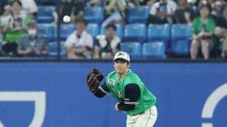 【ヤクルト】薄暮の時間帯…思わぬ形で１点差に　中堅岩田幸宏がサノーの打球を見失う